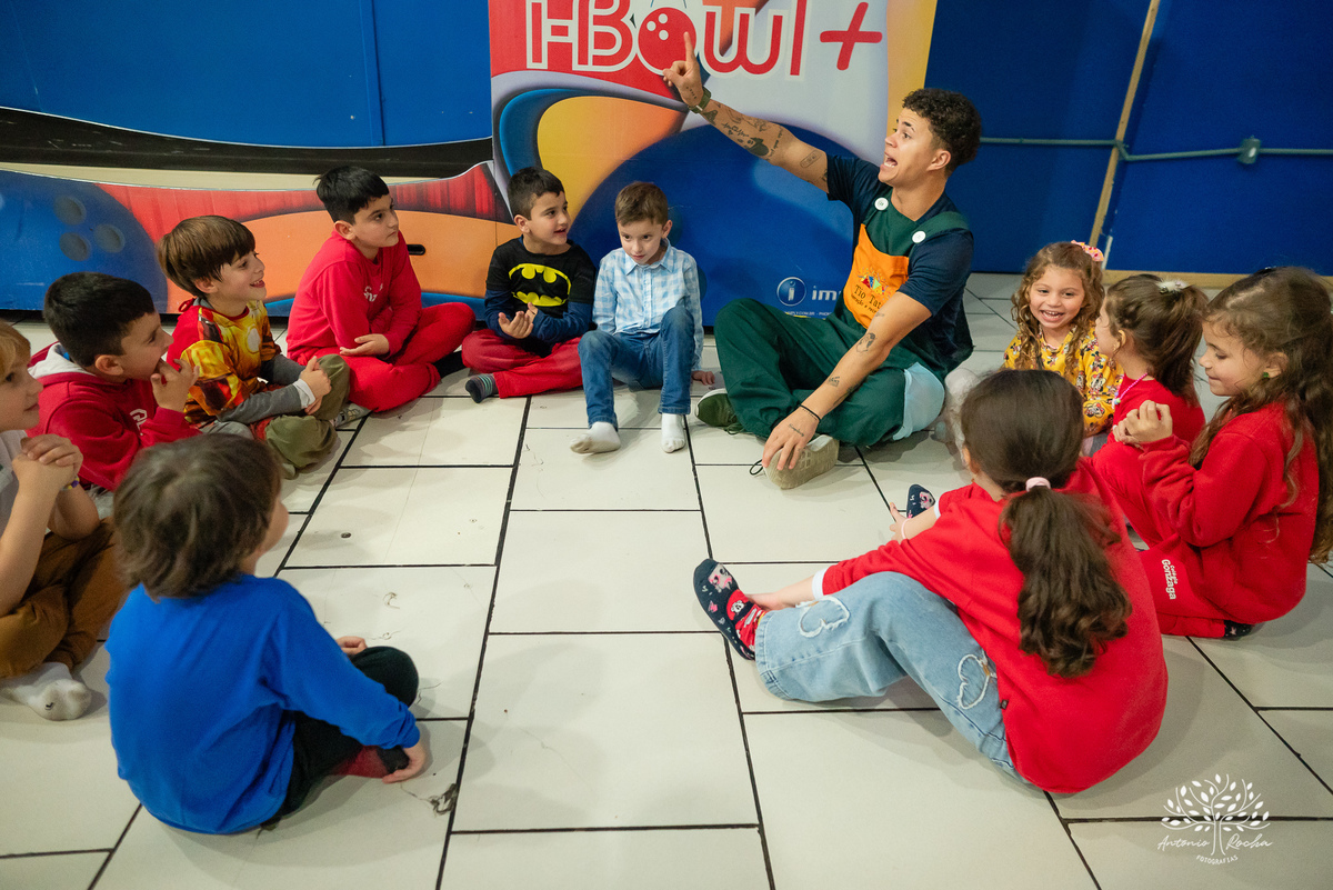 
festa infantil - 5 anos - aniversário do Otávio - decoração personalizada - Super Simon -  painel de LED - fotografia de eventos - lembrancinhas - Tio Tatá - Antonio Rocha Fotografias -  playground - drinks kids - pelotas - Cliff Kids