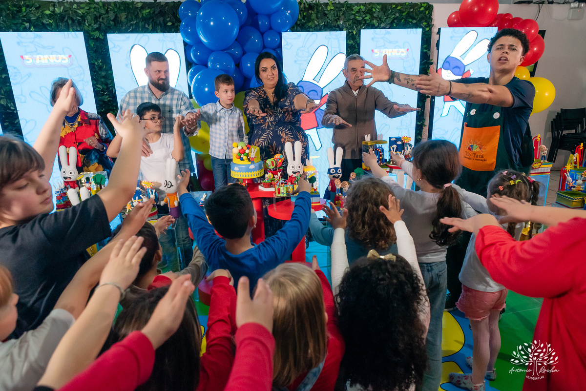 
festa infantil - 5 anos - aniversário do Otávio - decoração personalizada - Super Simon -  painel de LED - fotografia de eventos - lembrancinhas - Tio Tatá - Antonio Rocha Fotografias -  playground - drinks kids - pelotas - Cliff Kids