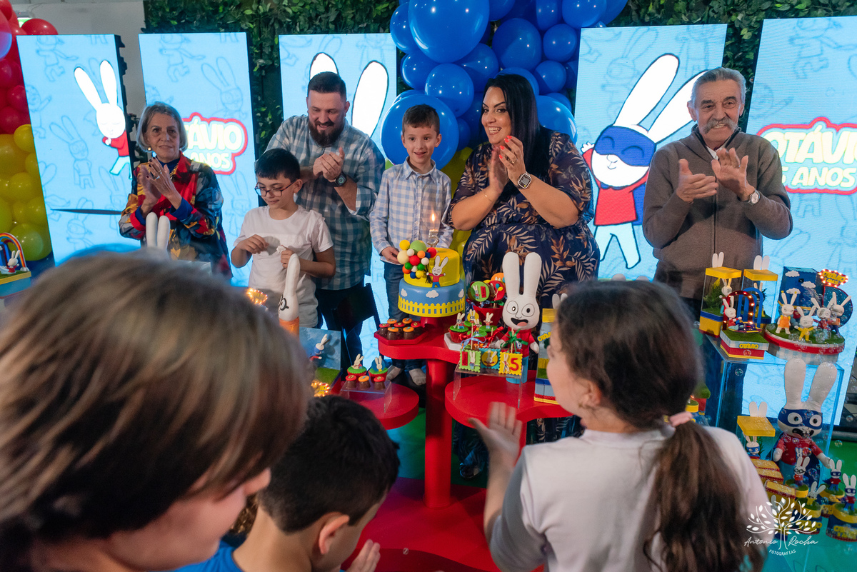 
festa infantil - 5 anos - aniversário do Otávio - decoração personalizada - Super Simon -  painel de LED - fotografia de eventos - lembrancinhas - Tio Tatá - Antonio Rocha Fotografias -  playground - drinks kids - pelotas - Cliff Kids