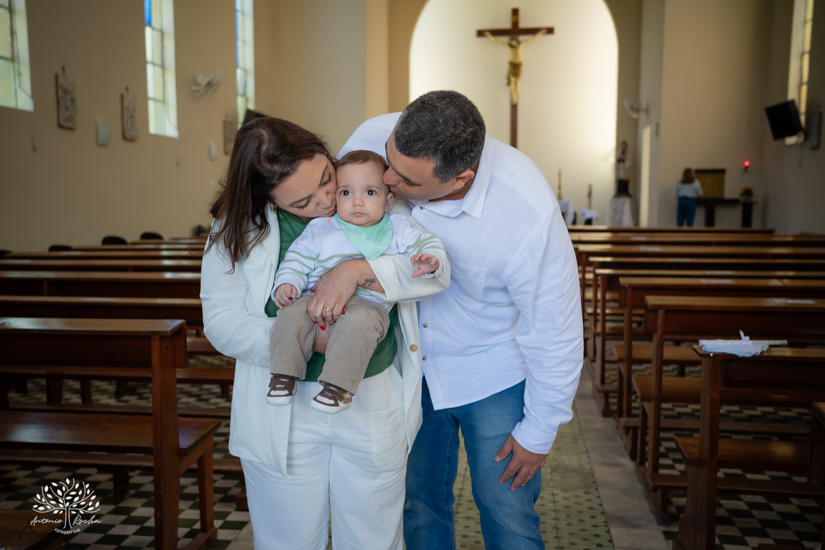 batizado - Léo - Pelotas - Rio de Janeiro - família - reencontro - cerimônia - Seminário São Francisco de Paula - sábado ensolarado - churrasco - veranico - chopp - música - alegria - memórias - fotografia de batizado - Antonio Rocha Fotografias - Pelotas