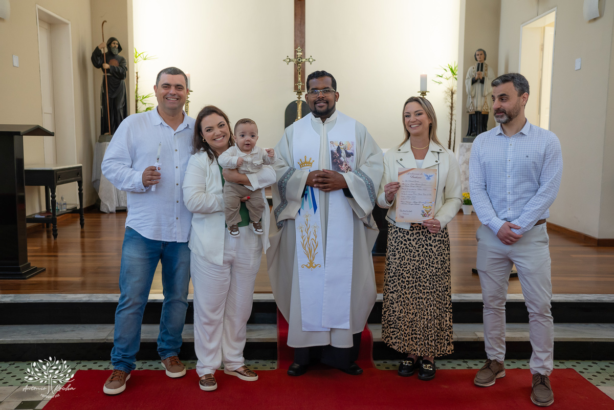 batizado - Léo - Pelotas - Rio de Janeiro - família - reencontro - cerimônia - Seminário São Francisco de Paula - sábado ensolarado - churrasco - veranico - chopp - música - alegria - memórias - fotografia de batizado - Antonio Rocha Fotografias - Pelotas
