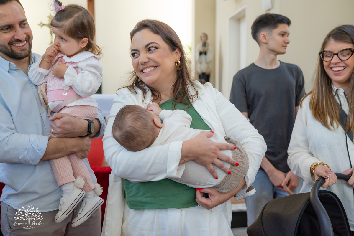 batizado - Léo - Pelotas - Rio de Janeiro - família - reencontro - cerimônia - Seminário São Francisco de Paula - sábado ensolarado - churrasco - veranico - chopp - música - alegria - memórias - fotografia de batizado - Antonio Rocha Fotografias - Pelotas