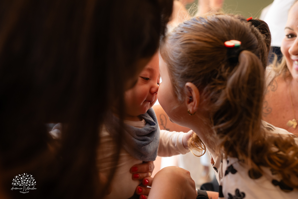 batizado - Léo - Pelotas - Rio de Janeiro - família - reencontro - cerimônia - Seminário São Francisco de Paula - sábado ensolarado - churrasco - veranico - chopp - música - alegria - memórias - fotografia de batizado - Antonio Rocha Fotografias - Pelotas