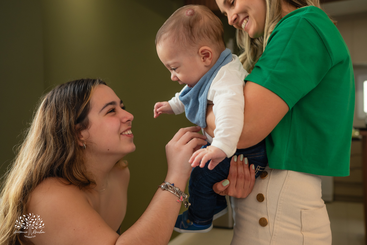 batizado - Léo - Pelotas - Rio de Janeiro - família - reencontro - cerimônia - Seminário São Francisco de Paula - sábado ensolarado - churrasco - veranico - chopp - música - alegria - memórias - fotografia de batizado - Antonio Rocha Fotografias - Pelotas