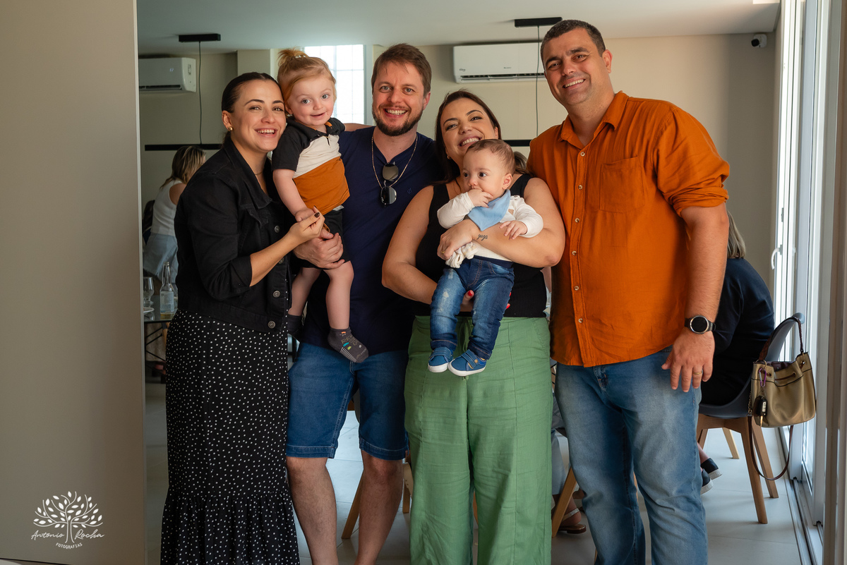 batizado - Léo - Pelotas - Rio de Janeiro - família - reencontro - cerimônia - Seminário São Francisco de Paula - sábado ensolarado - churrasco - veranico - chopp - música - alegria - memórias - fotografia de batizado - Antonio Rocha Fotografias - Pelotas