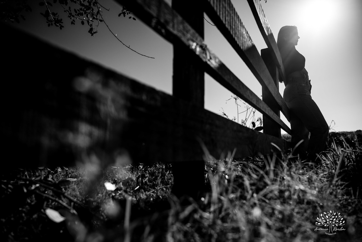 ensaio externo de 15 anos - Bruna - conexão com a natureza - fotos com égua - pré-festa de debutante - fotografia ao ar livre - céu azul  - celebração de 15 anos - Antonio Rocha Fotografias - São Lourenço do Sul - Pelotas - Festa de 15 anos - Debutante