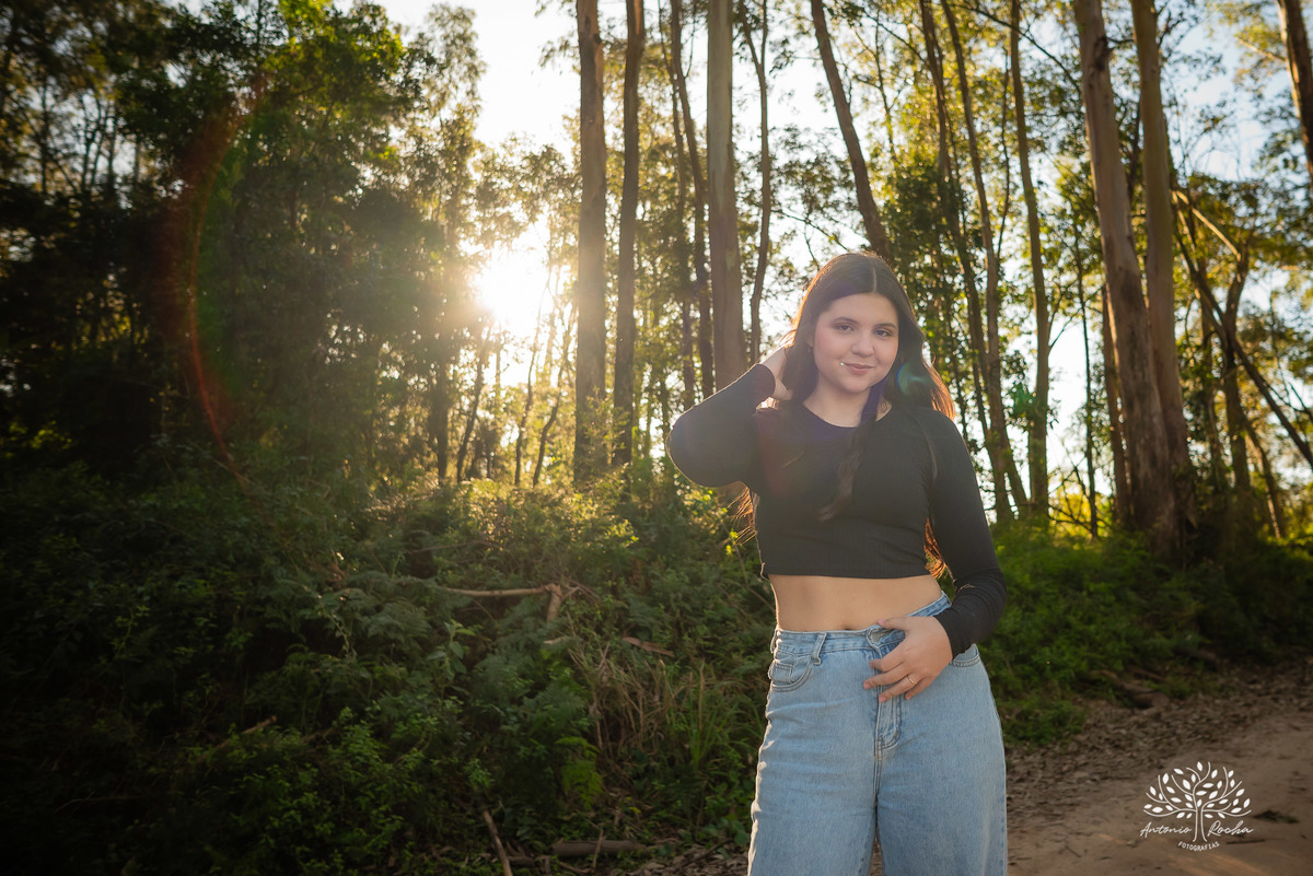 ensaio externo de 15 anos - Bruna - conexão com a natureza - fotos com égua - pré-festa de debutante - fotografia ao ar livre - céu azul  - celebração de 15 anos - Antonio Rocha Fotografias - São Lourenço do Sul - Pelotas - Festa de 15 anos - Debutante