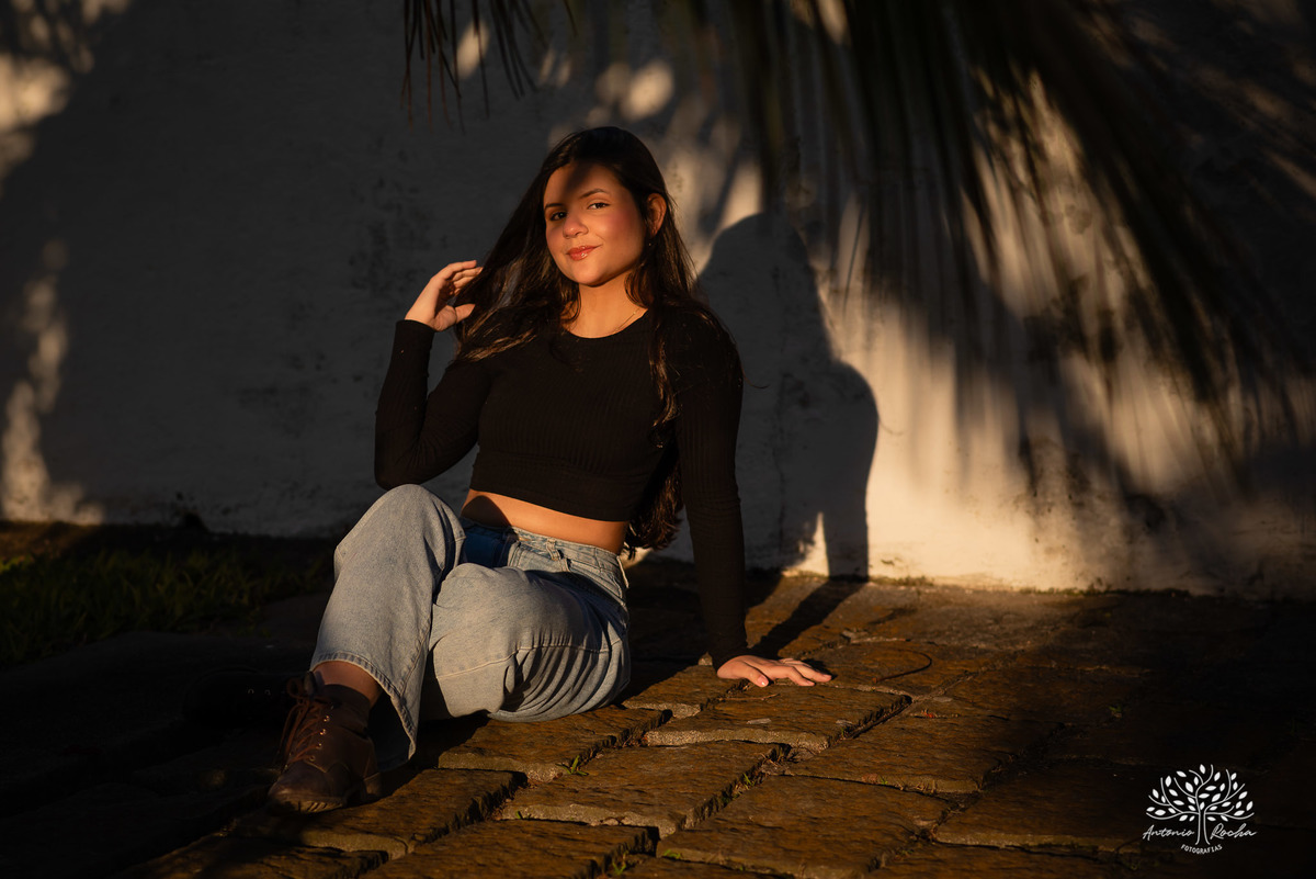 ensaio externo de 15 anos - Bruna - conexão com a natureza - fotos com égua - pré-festa de debutante - fotografia ao ar livre - céu azul  - celebração de 15 anos - Antonio Rocha Fotografias - São Lourenço do Sul - Pelotas - Festa de 15 anos - Debutante