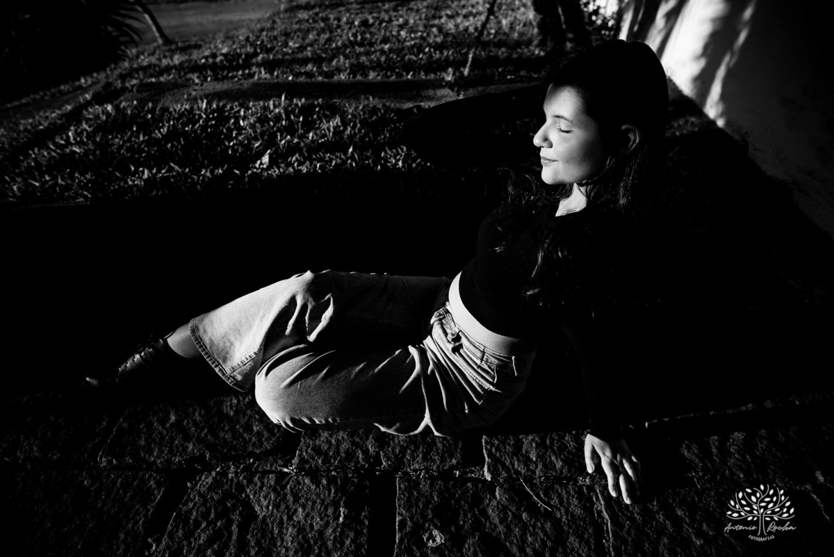 ensaio externo de 15 anos - Bruna - conexão com a natureza - fotos com égua - pré-festa de debutante - fotografia ao ar livre - céu azul  - celebração de 15 anos - Antonio Rocha Fotografias - São Lourenço do Sul - Pelotas - Festa de 15 anos - Debutante