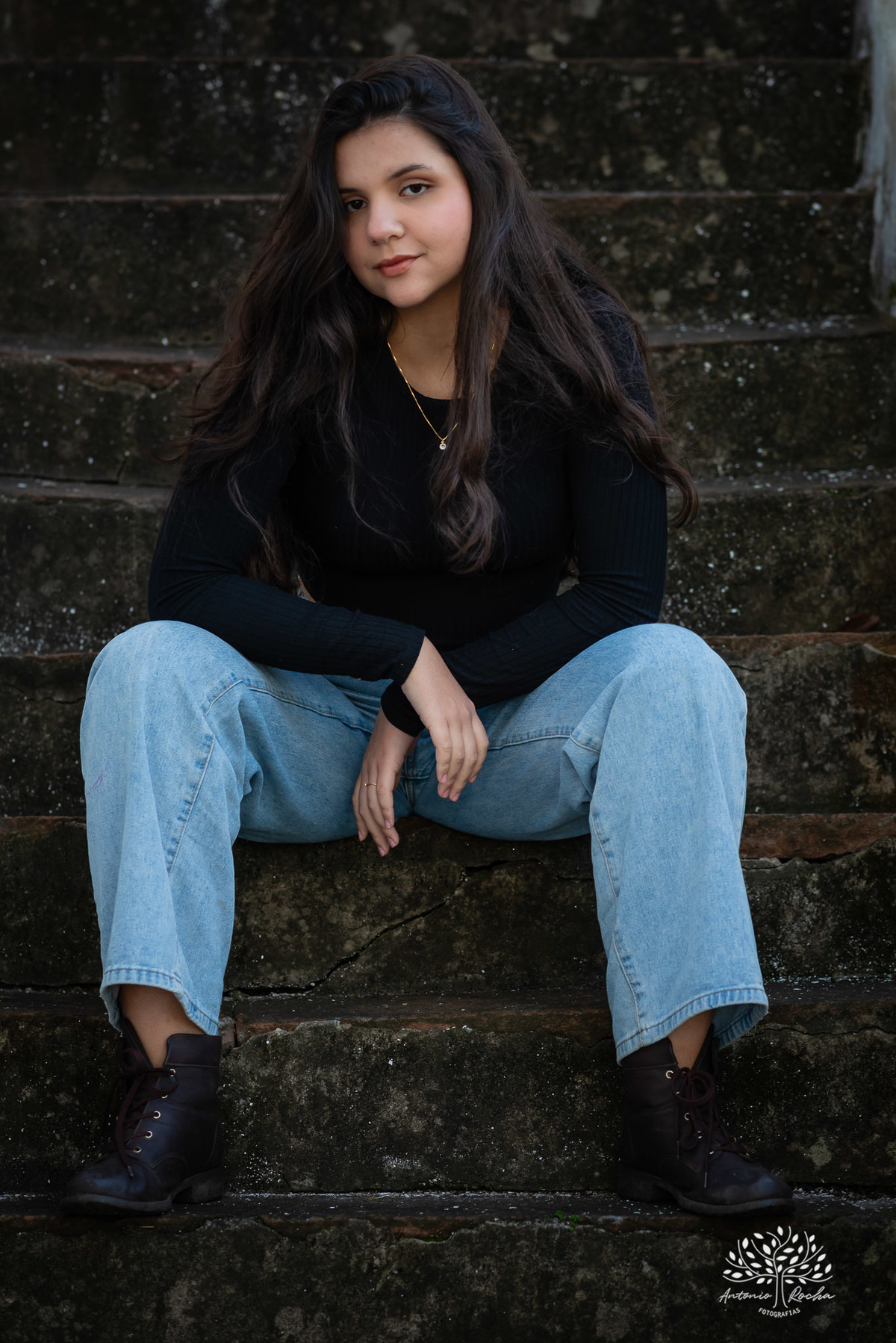 ensaio externo de 15 anos - Bruna - conexão com a natureza - fotos com égua - pré-festa de debutante - fotografia ao ar livre - céu azul  - celebração de 15 anos - Antonio Rocha Fotografias - São Lourenço do Sul - Pelotas - Festa de 15 anos - Debutante
