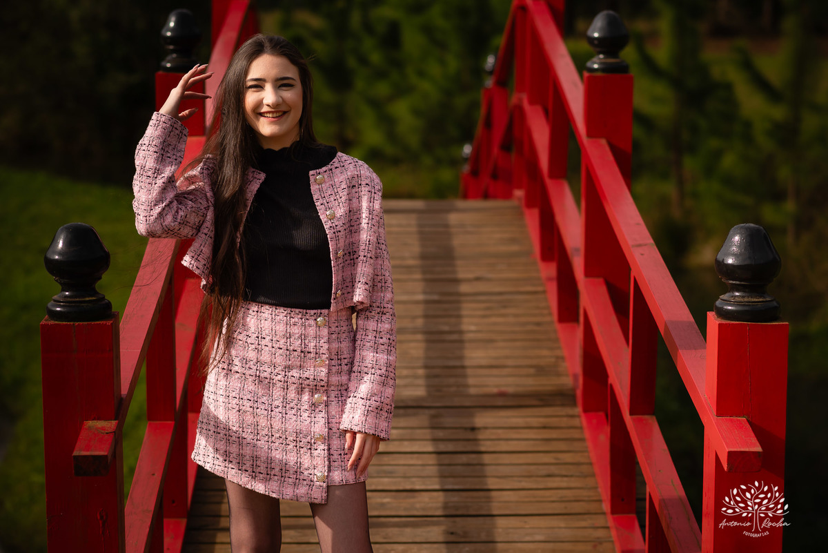 ensaio de 15 anos - fotografia de debutante - Ana Julia - violão José Bezerra - chácara da família Fiss - vestido de princesa - fotos de 15 anos - Antonio Rocha Fotografias -  memórias de 15 anos - sessão de fotos - Pelotas - Ensaio Externo - Cabine