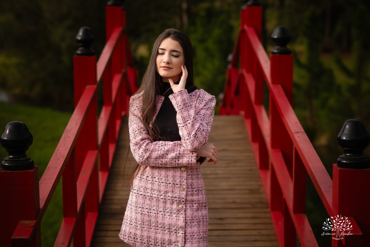 ensaio de 15 anos - fotografia de debutante - Ana Julia - violão José Bezerra - chácara da família Fiss - vestido de princesa - fotos de 15 anos - Antonio Rocha Fotografias -  memórias de 15 anos - sessão de fotos - Pelotas - Ensaio Externo - Cabine