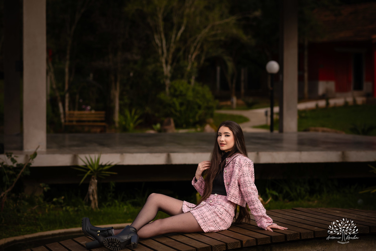 ensaio de 15 anos - fotografia de debutante - Ana Julia - violão José Bezerra - chácara da família Fiss - vestido de princesa - fotos de 15 anos - Antonio Rocha Fotografias -  memórias de 15 anos - sessão de fotos - Pelotas - Ensaio Externo - Cabine