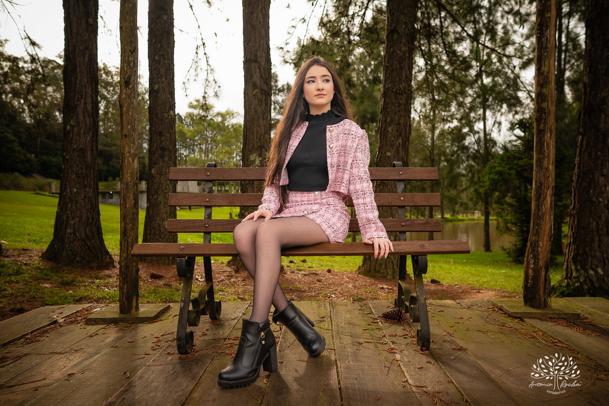 ensaio de 15 anos - fotografia de debutante - Ana Julia - violão José Bezerra - chácara da família Fiss - vestido de princesa - fotos de 15 anos - Antonio Rocha Fotografias -  memórias de 15 anos - sessão de fotos - Pelotas - Ensaio Externo - Cabine