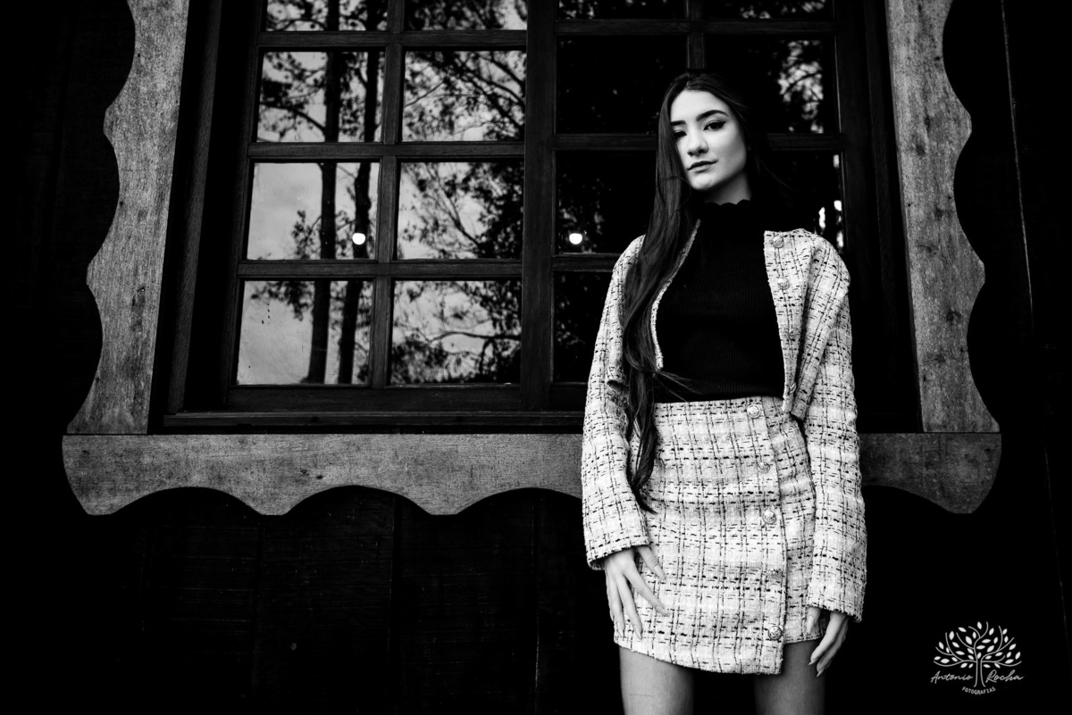 ensaio de 15 anos - fotografia de debutante - Ana Julia - violão José Bezerra - chácara da família Fiss - vestido de princesa - fotos de 15 anos - Antonio Rocha Fotografias -  memórias de 15 anos - sessão de fotos - Pelotas - Ensaio Externo - Cabine