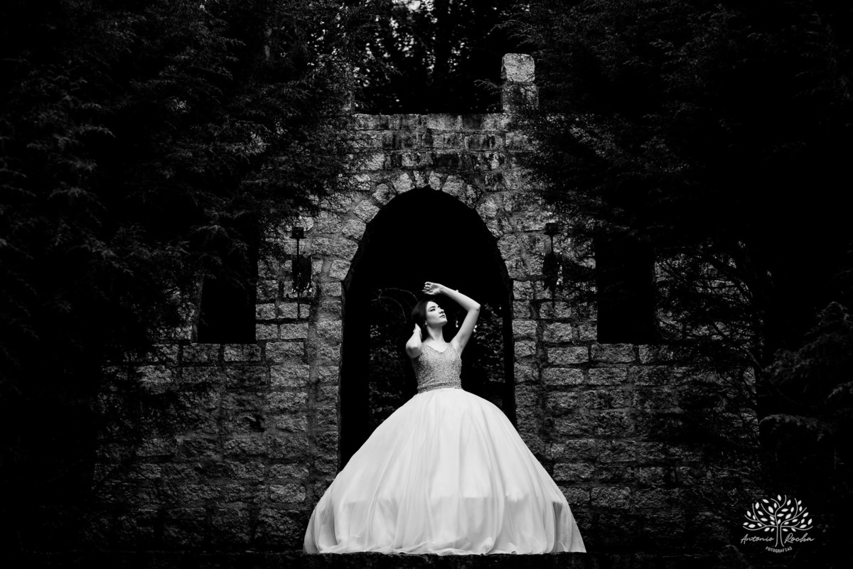 ensaio de 15 anos - fotografia de debutante - Ana Julia - violão José Bezerra - chácara da família Fiss - vestido de princesa - fotos de 15 anos - Antonio Rocha Fotografias -  memórias de 15 anos - sessão de fotos - Pelotas - Ensaio Externo - Cabine