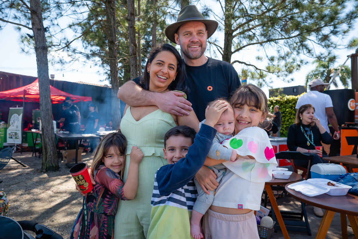 café - rock - churrasco - Café 35 - Pelotas - 110 anos - música - Brasa Negra - Deck da Lagoa - tradição - amigos - zoz - fotografia - Antonio Rocha Fotografias - Castro - Maximize - BestBeef - Festival de Aniversário - Corporativo - Evento Empresa