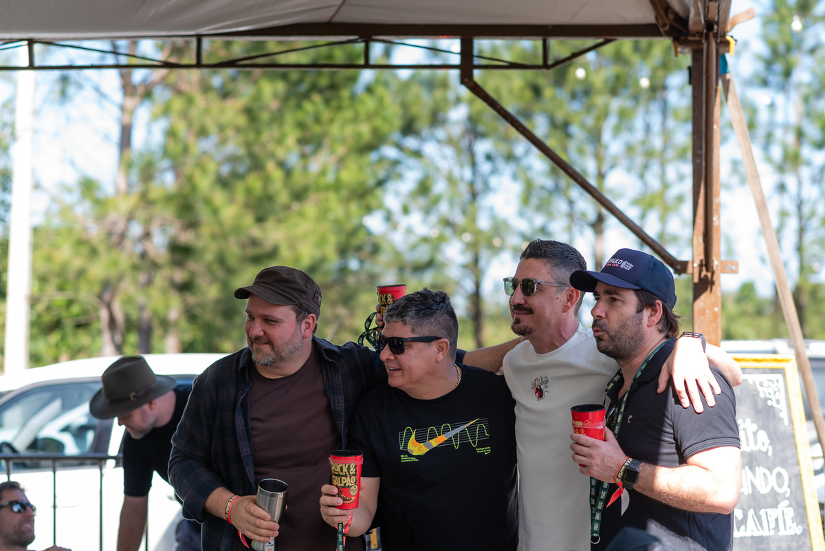 café - rock - churrasco - Café 35 - Pelotas - 110 anos - música - Brasa Negra - Deck da Lagoa - tradição - amigos - zoz - fotografia - Antonio Rocha Fotografias - Castro - Maximize - BestBeef - Festival de Aniversário - Corporativo - Evento Empresa