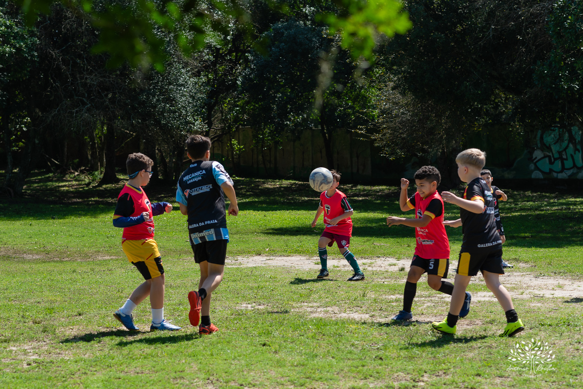 festa - 8 anos - Pedro - diversão - sol - brincadeiras - balanço - futebol - bexigas - guerra de água - poça d'água - almoço especial - carinho - família - amigos - sorriso - Parabéns Gaúcho - carioca - gauchinho - Antonio Rocha Fotografias - Pelotas