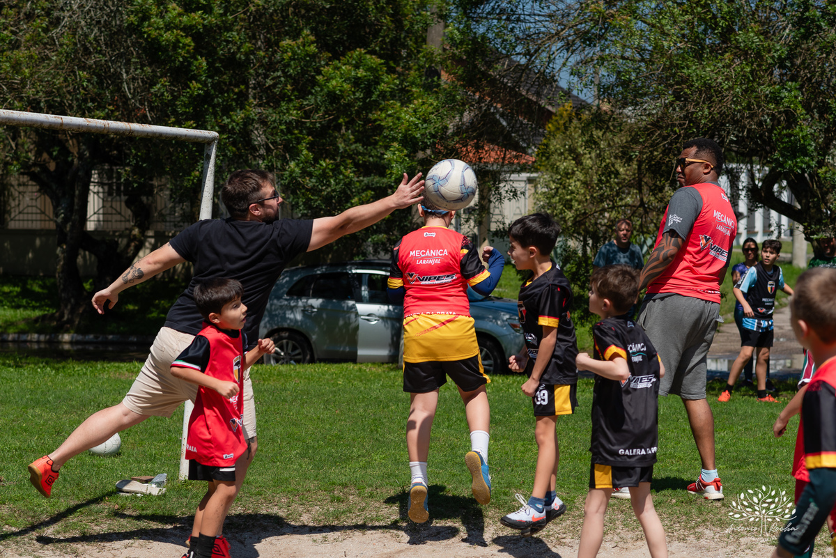 festa - 8 anos - Pedro - diversão - sol - brincadeiras - balanço - futebol - bexigas - guerra de água - poça d'água - almoço especial - carinho - família - amigos - sorriso - Parabéns Gaúcho - carioca - gauchinho - Antonio Rocha Fotografias - Pelotas