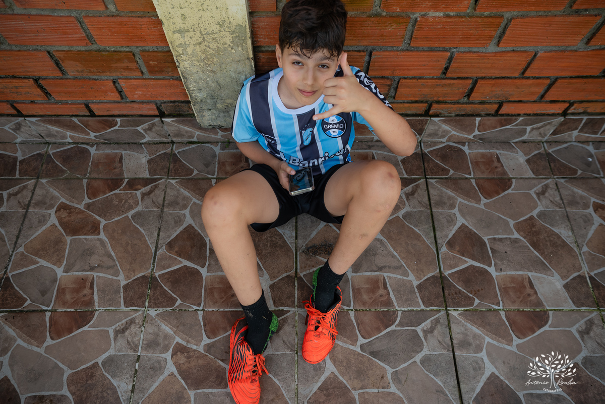 festa - 8 anos - Pedro - diversão - sol - brincadeiras - balanço - futebol - bexigas - guerra de água - poça d'água - almoço especial - carinho - família - amigos - sorriso - Parabéns Gaúcho - carioca - gauchinho - Antonio Rocha Fotografias - Pelotas