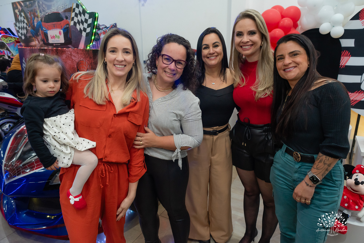 primeiro aninho - festa infantil - Maria Eduarda - família - amigos - aniversário temático - fotografia de aniversário - banda ao vivo - playground infantil - decoração Minnie - Antonio Rocha Fotografias - salão Loly Pop - celebração em família - Pelotas