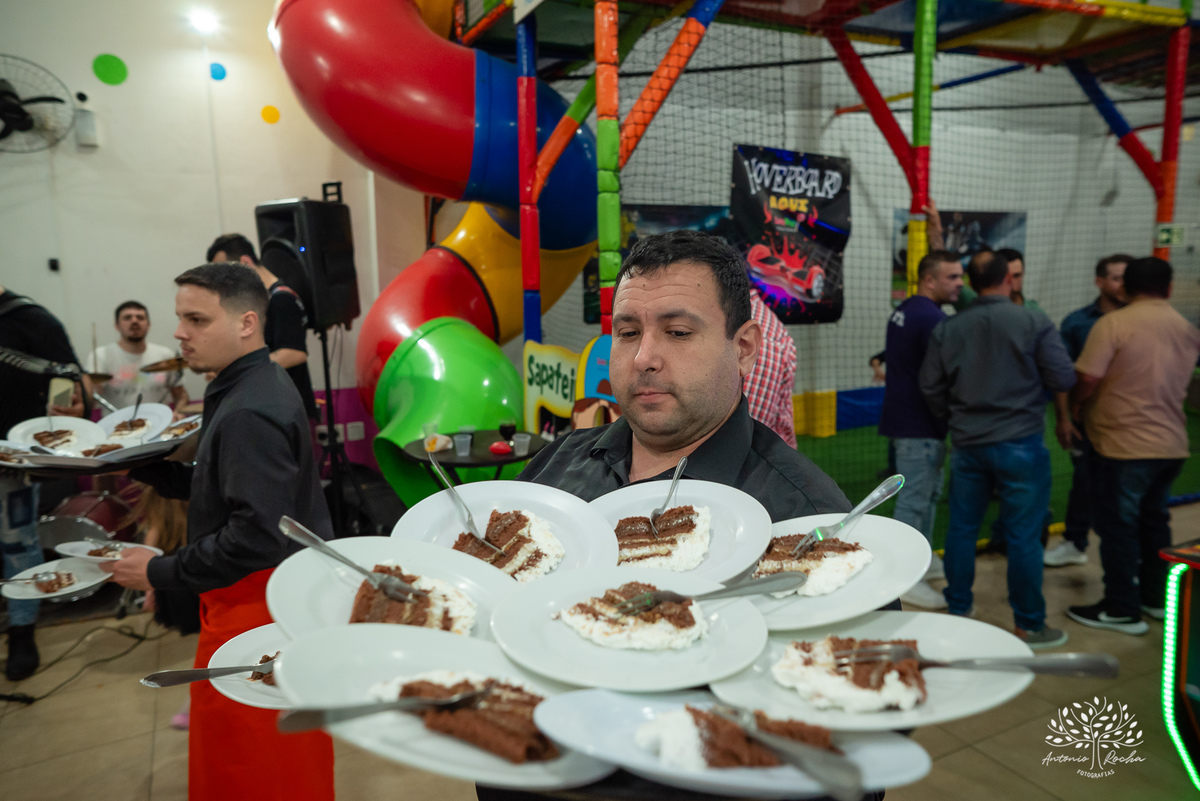 primeiro aninho - festa infantil - Maria Eduarda - família - amigos - aniversário temático - fotografia de aniversário - banda ao vivo - playground infantil - decoração Minnie - Antonio Rocha Fotografias - salão Loly Pop - celebração em família - Pelotas