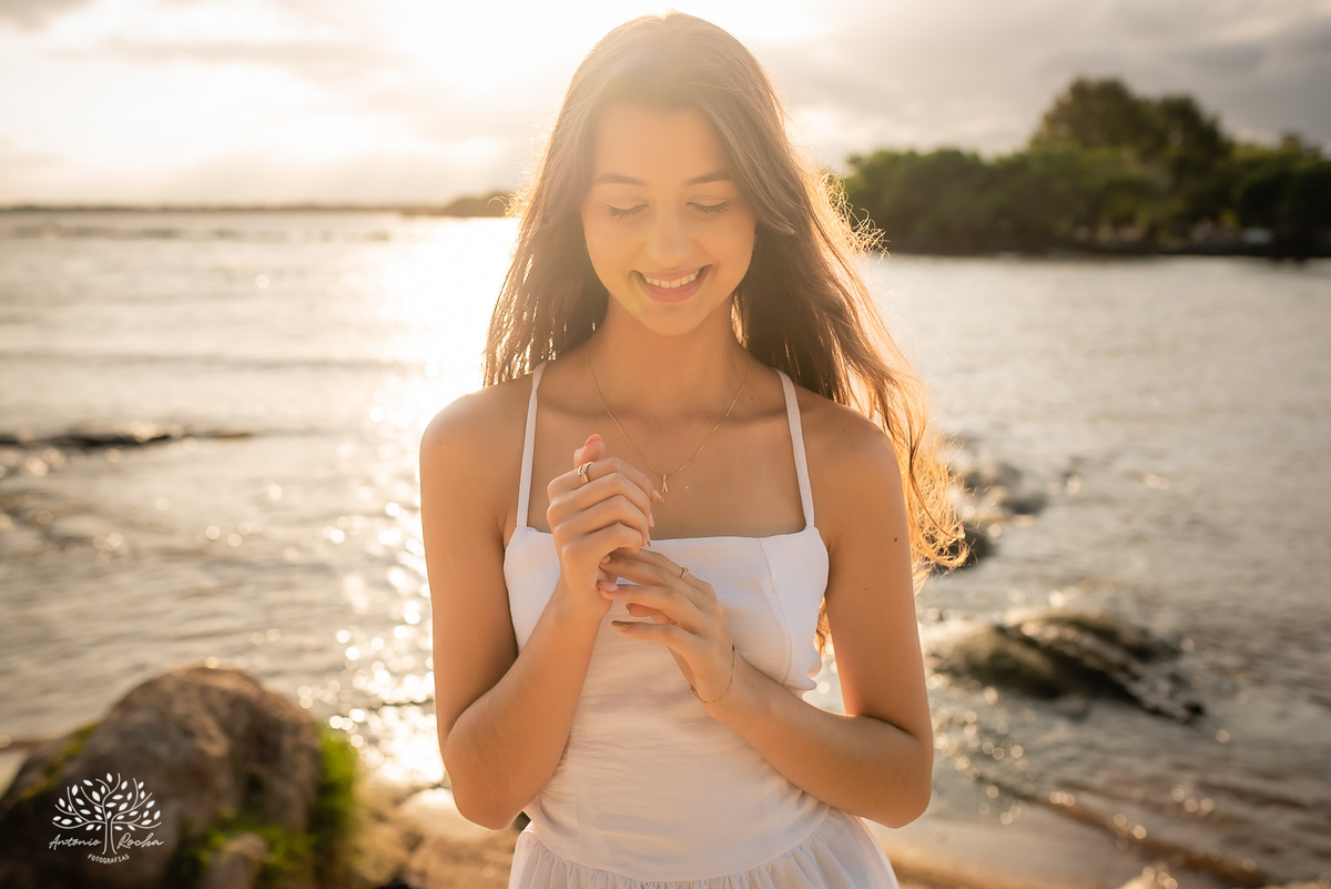 Ensaio de 15 anos - Antonielly - São Lourenço do Sul - Consulado do Grêmio - Fotografia de debutante - Fotógrafo Antonio Rocha - Paixão por futebol - Praia de São Lourenço - Debutante - Ensaio na praia - Ensaio de 15 anos - Pelotas - Camisa time - 15 anos