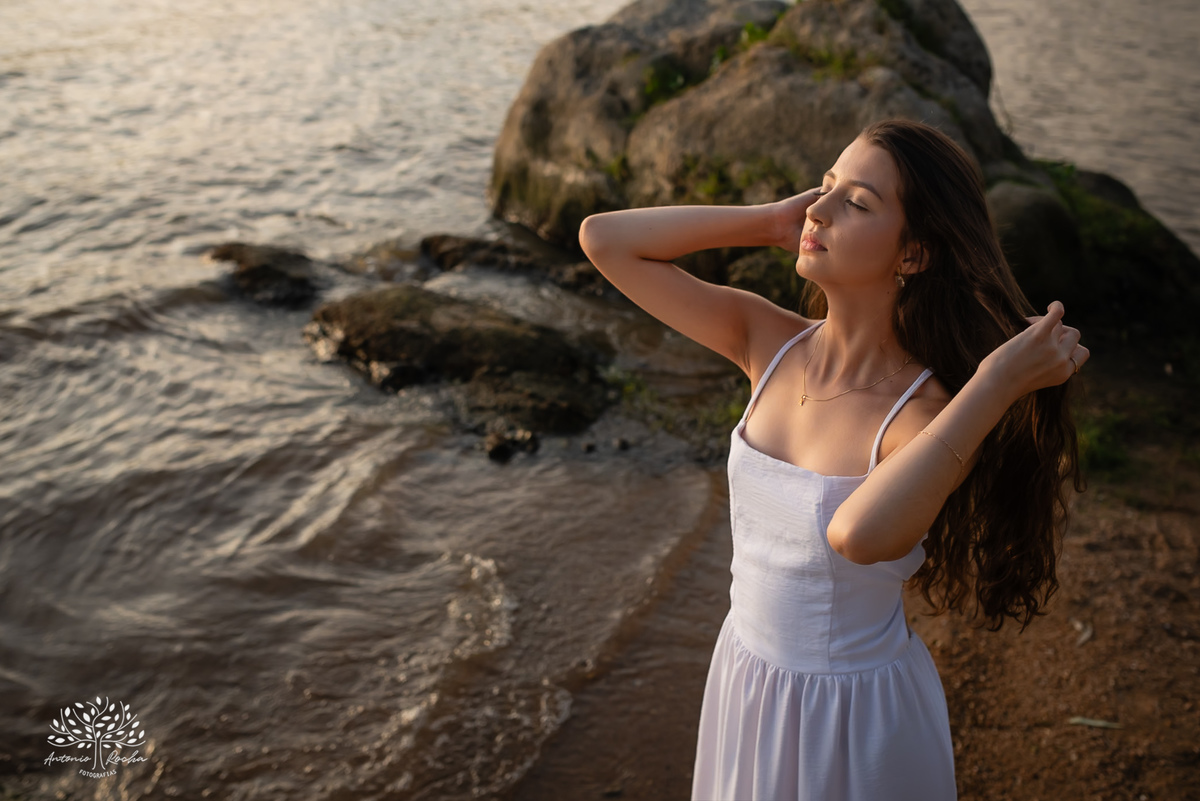 Ensaio de 15 anos - Antonielly - São Lourenço do Sul - Consulado do Grêmio - Fotografia de debutante - Fotógrafo Antonio Rocha - Paixão por futebol - Praia de São Lourenço - Debutante - Ensaio na praia - Ensaio de 15 anos - Pelotas - Camisa time - 15 anos