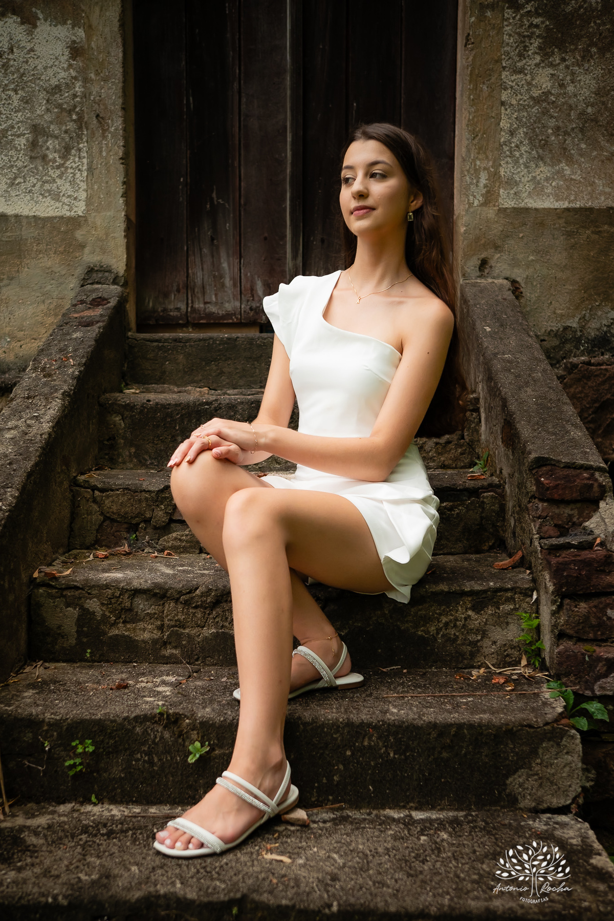 Ensaio de 15 anos - Fotografia de debutante - Memórias em família - Cerro Grande do Sul - Fotógrafo Antonielly - Antonio Rocha - Conexão e emoção - Fotografia premiada - Ensaio em cidade natal - Fotos simbólicas - Pelotas - Avós - Fotos de 1 5 anos