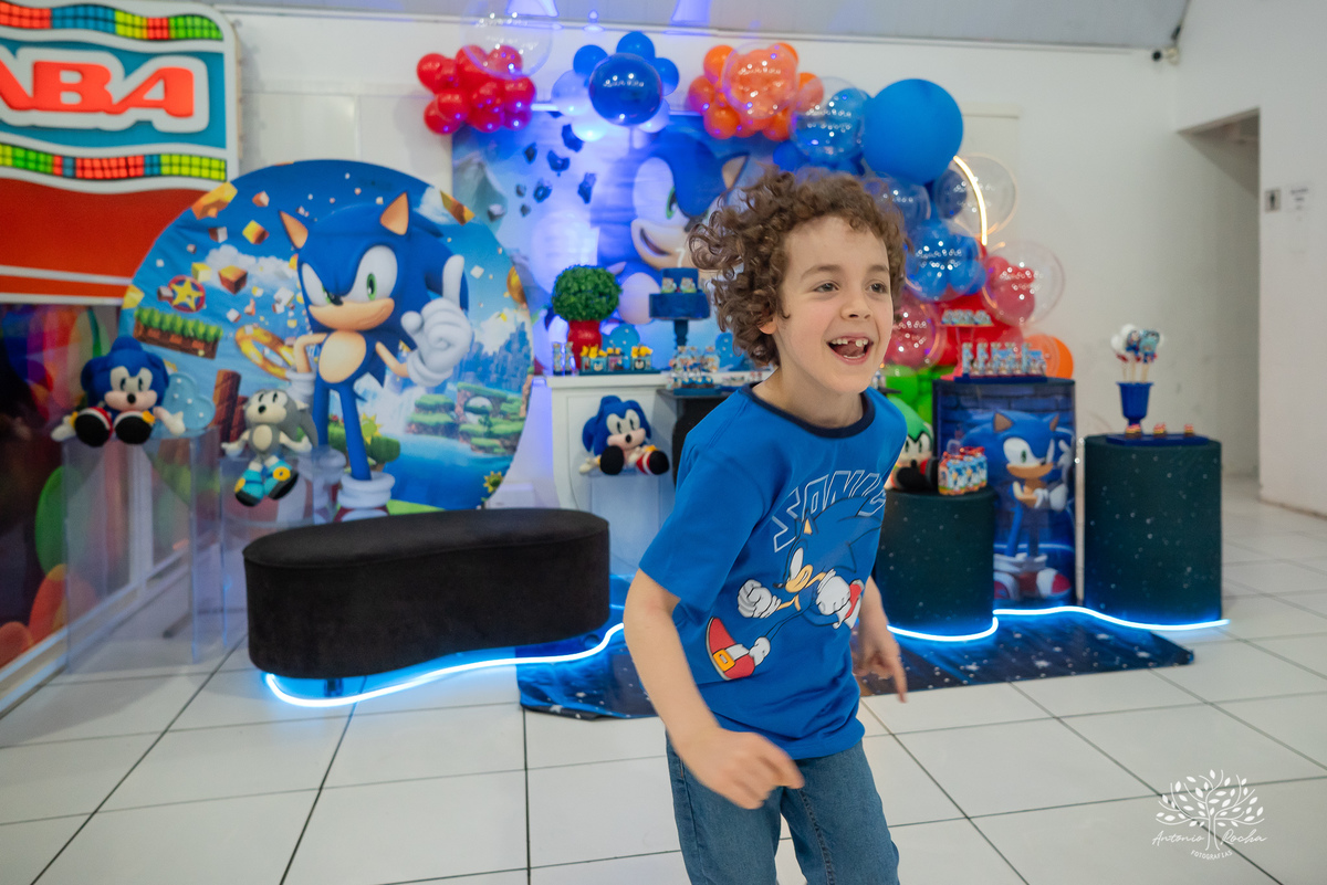 Rodrigo - aniversário - 7 anos - festa infantil - Sonic - fotos de aniversário - amigos - diversão - futebol - pipoca - algodão doce - momento especial - parabéns - família - registro fotográfico - Antonio Rocha Fotografias - Pelotas - Lanche Infantil