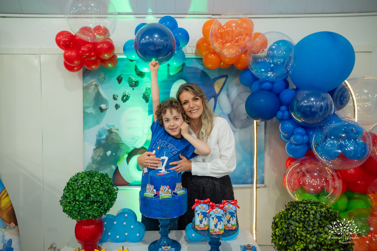 Rodrigo - aniversário - 7 anos - festa infantil - Sonic - fotos de aniversário - amigos - diversão - futebol - pipoca - algodão doce - momento especial - parabéns - família - registro fotográfico - Antonio Rocha Fotografias - Pelotas - Lanche Infantil