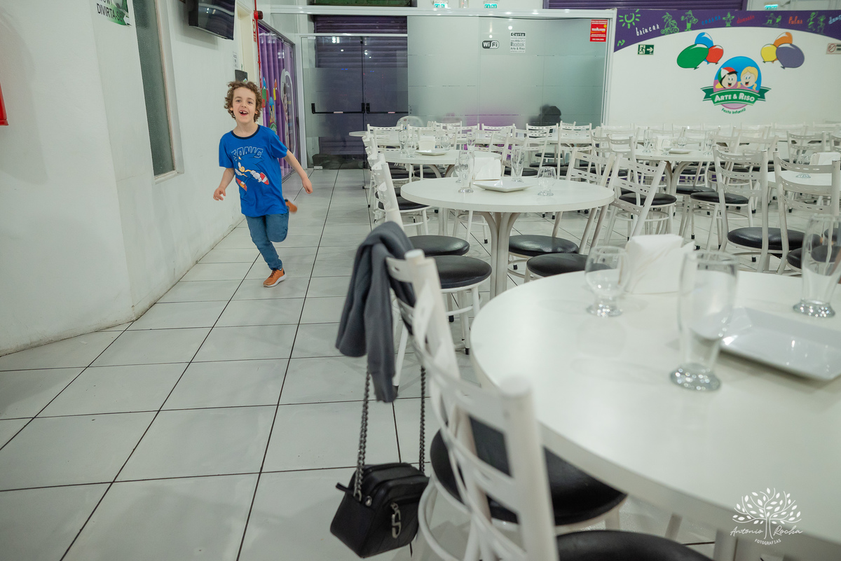 Rodrigo - aniversário - 7 anos - festa infantil - Sonic - fotos de aniversário - amigos - diversão - futebol - pipoca - algodão doce - momento especial - parabéns - família - registro fotográfico - Antonio Rocha Fotografias - Pelotas - Lanche Infantil