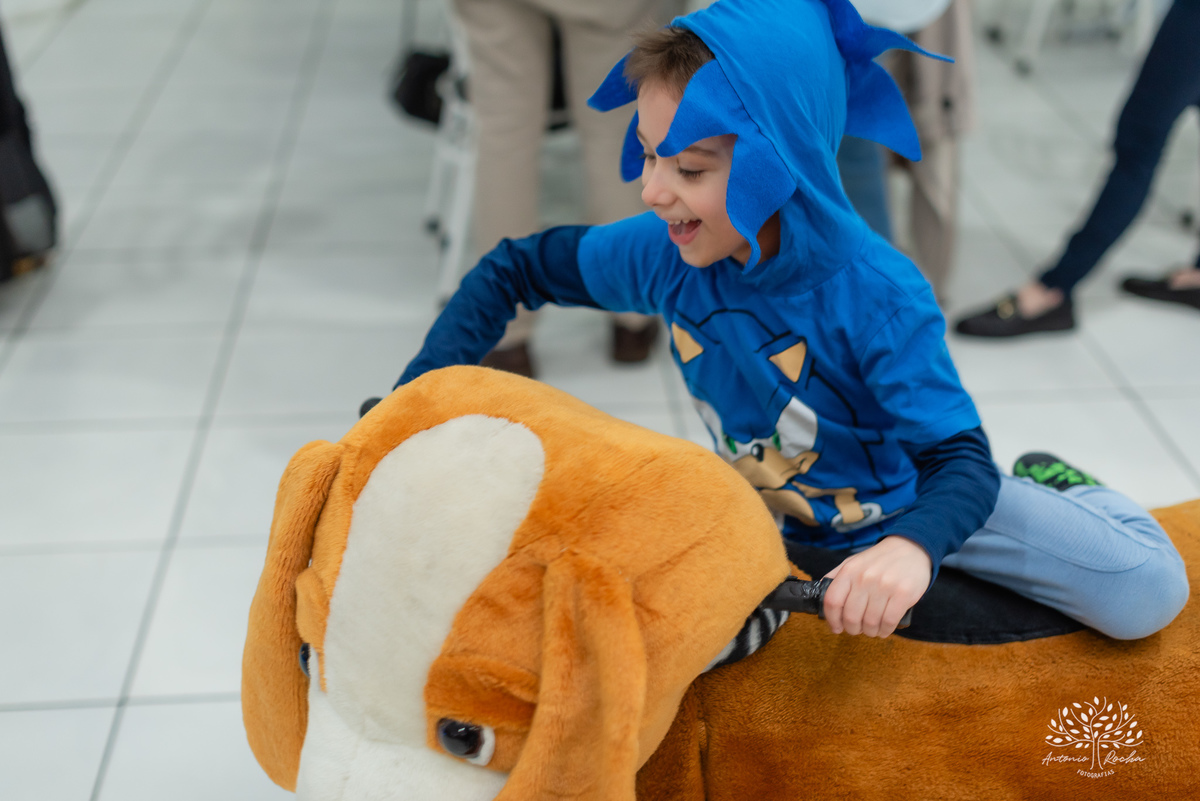 Rodrigo - aniversário - 7 anos - festa infantil - Sonic - fotos de aniversário - amigos - diversão - futebol - pipoca - algodão doce - momento especial - parabéns - família - registro fotográfico - Antonio Rocha Fotografias - Pelotas - Lanche Infantil