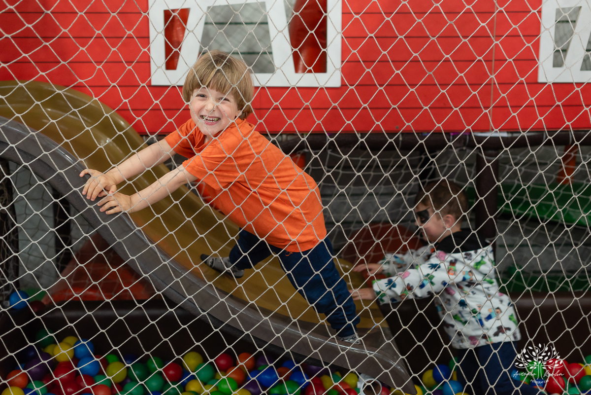 Rodrigo - aniversário - 7 anos - festa infantil - Sonic - fotos de aniversário - amigos - diversão - futebol - pipoca - algodão doce - momento especial - parabéns - família - registro fotográfico - Antonio Rocha Fotografias - Pelotas - Lanche Infantil