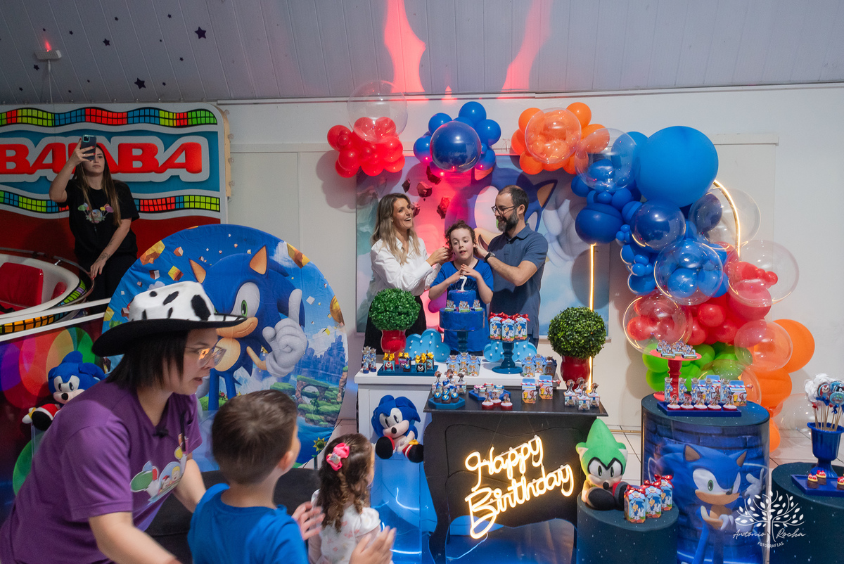 Rodrigo - aniversário - 7 anos - festa infantil - Sonic - fotos de aniversário - amigos - diversão - futebol - pipoca - algodão doce - momento especial - parabéns - família - registro fotográfico - Antonio Rocha Fotografias - Pelotas - Lanche Infantil