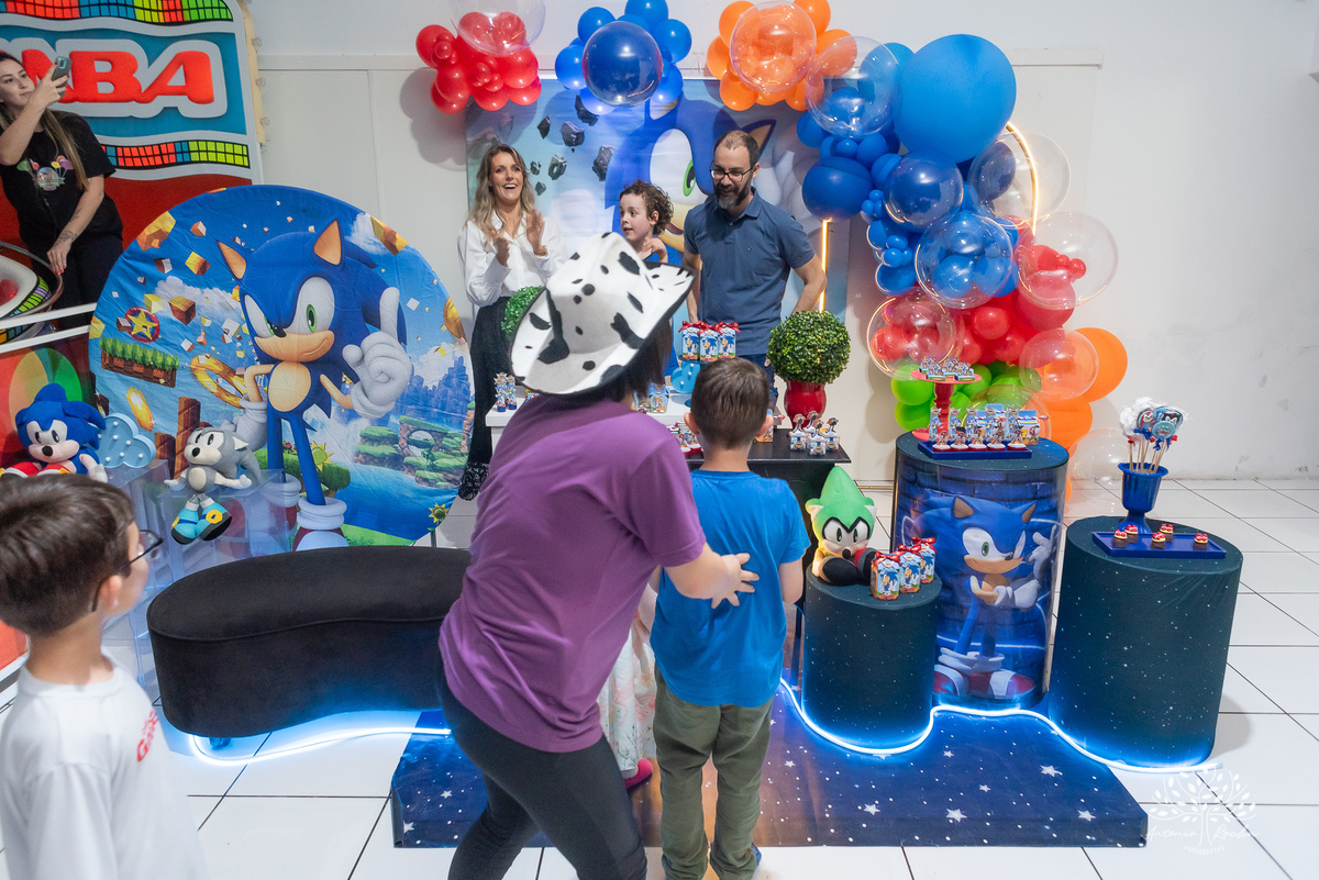 Rodrigo - aniversário - 7 anos - festa infantil - Sonic - fotos de aniversário - amigos - diversão - futebol - pipoca - algodão doce - momento especial - parabéns - família - registro fotográfico - Antonio Rocha Fotografias - Pelotas - Lanche Infantil