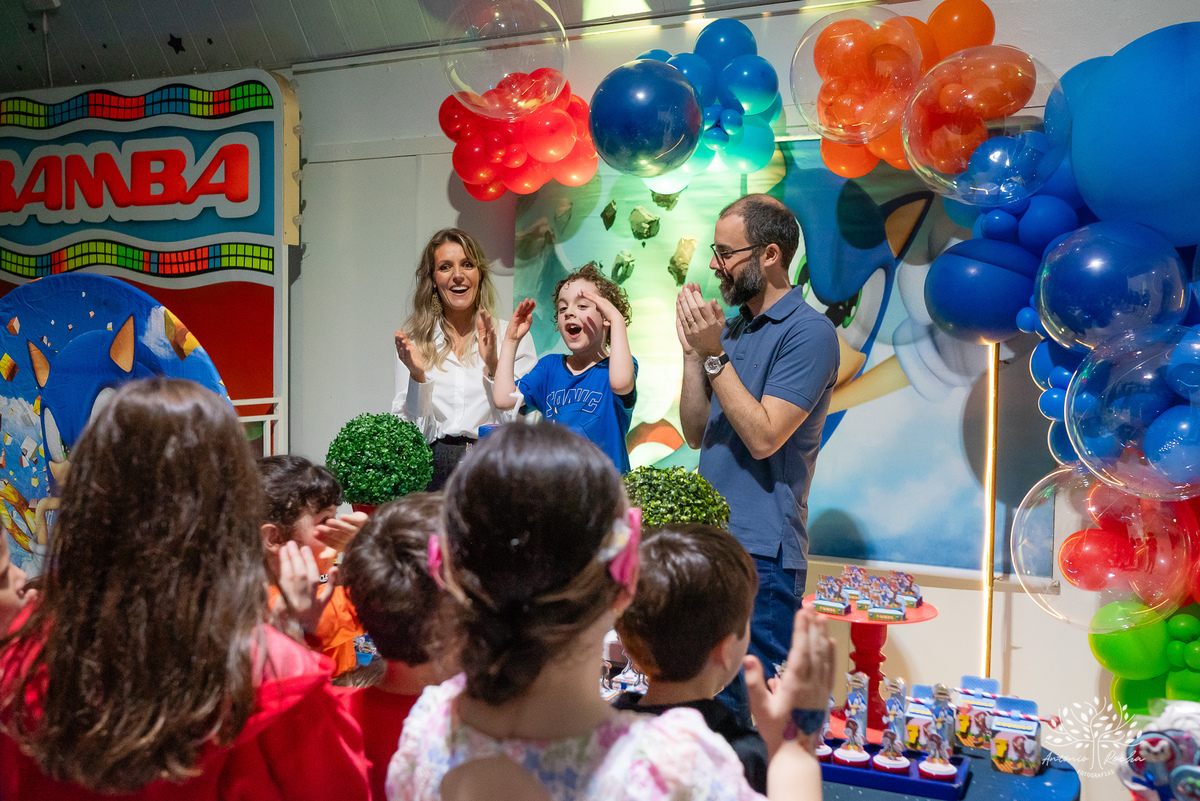 Rodrigo - aniversário - 7 anos - festa infantil - Sonic - fotos de aniversário - amigos - diversão - futebol - pipoca - algodão doce - momento especial - parabéns - família - registro fotográfico - Antonio Rocha Fotografias - Pelotas - Lanche Infantil