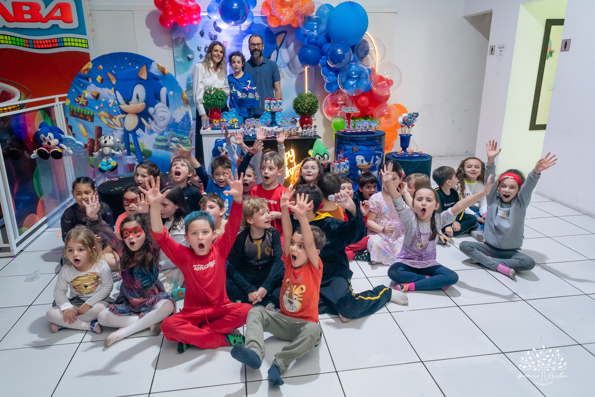 Rodrigo - aniversário - 7 anos - festa infantil - Sonic - fotos de aniversário - amigos - diversão - futebol - pipoca - algodão doce - momento especial - parabéns - família - registro fotográfico - Antonio Rocha Fotografias - Pelotas - Lanche Infantil