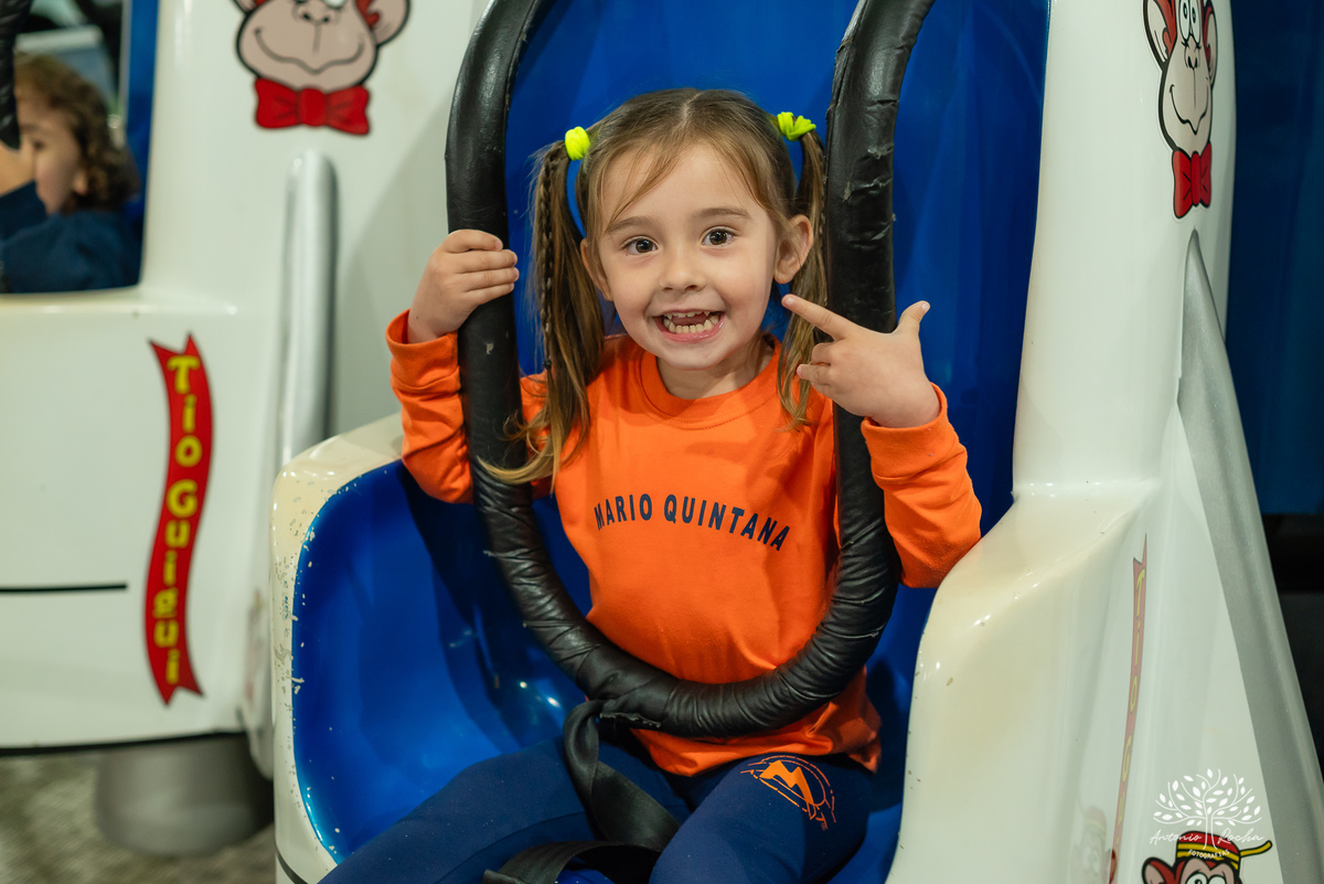 aniversário - 4 anos - Vicente - fotografia infantil - festa infantil - super-heróis - amigos - família -  -Pelotas - playground - Antônio Rocha Fotografias - registro de momentos - tio Guigui - Homem Aranha - Hulck - infância - Meu Herói