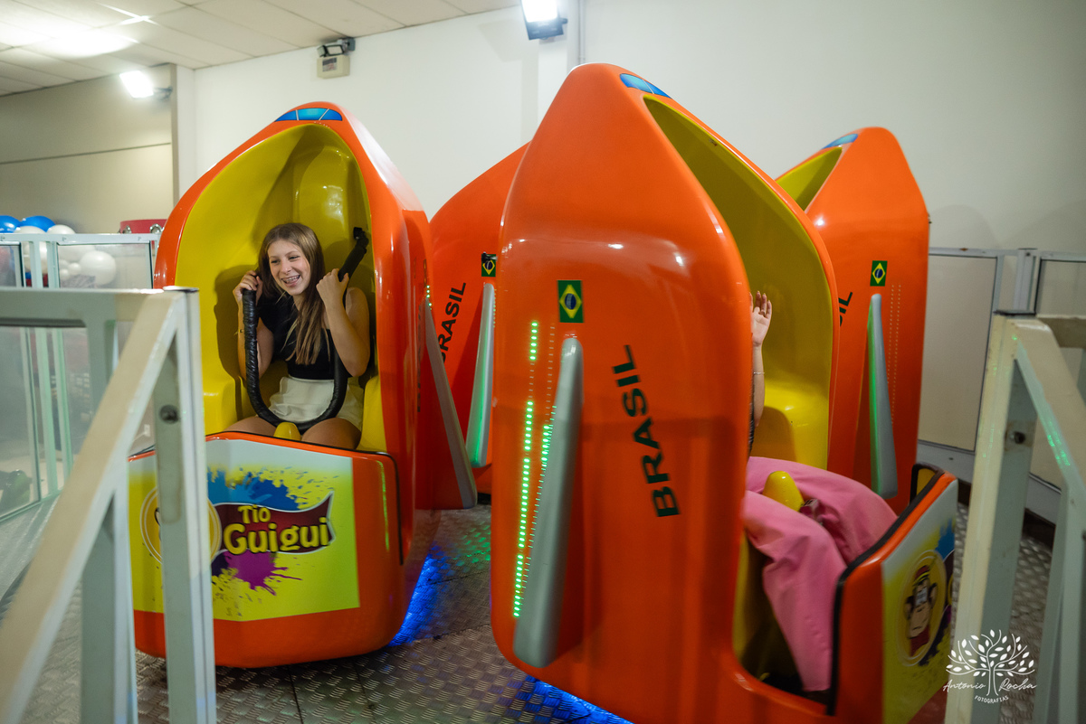 aniversário - 4 anos - Vicente - fotografia infantil - festa infantil - super-heróis - amigos - família -  -Pelotas - playground - Antônio Rocha Fotografias - registro de momentos - tio Guigui - Homem Aranha - Hulck - infância - Meu Herói