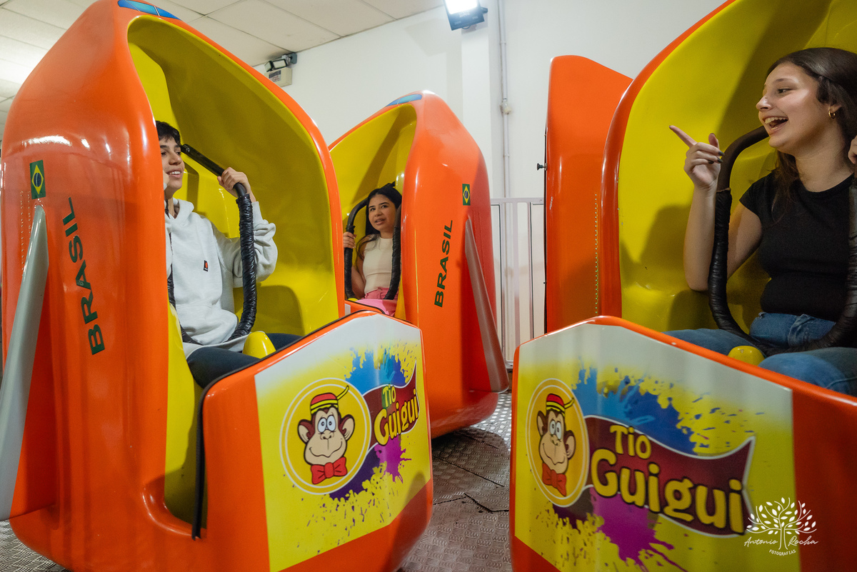 aniversário - 4 anos - Vicente - fotografia infantil - festa infantil - super-heróis - amigos - família -  -Pelotas - playground - Antônio Rocha Fotografias - registro de momentos - tio Guigui - Homem Aranha - Hulck - infância - Meu Herói