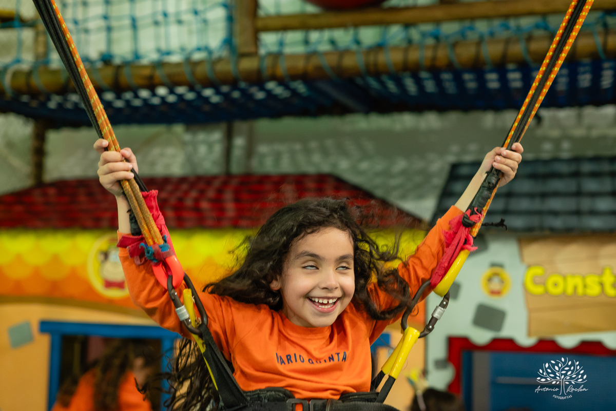 aniversário - 4 anos - Vicente - fotografia infantil - festa infantil - super-heróis - amigos - família -  -Pelotas - playground - Antônio Rocha Fotografias - registro de momentos - tio Guigui - Homem Aranha - Hulck - infância - Meu Herói