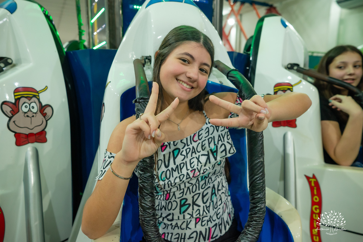 aniversário - 4 anos - Vicente - fotografia infantil - festa infantil - super-heróis - amigos - família -  -Pelotas - playground - Antônio Rocha Fotografias - registro de momentos - tio Guigui - Homem Aranha - Hulck - infância - Meu Herói