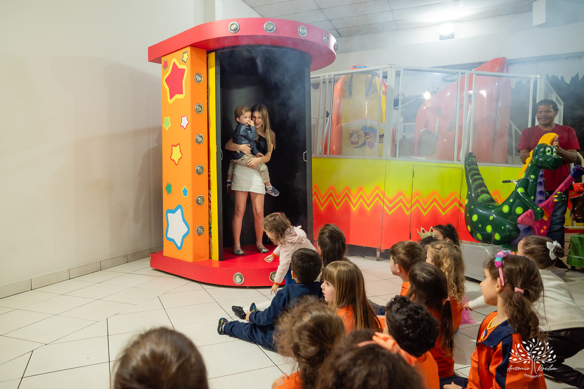 aniversário - 4 anos - Vicente - fotografia infantil - festa infantil - super-heróis - amigos - família -  -Pelotas - playground - Antônio Rocha Fotografias - registro de momentos - tio Guigui - Homem Aranha - Hulck - infância - Meu Herói