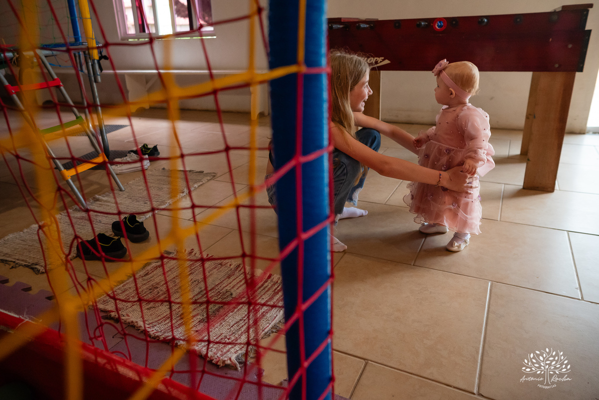 amor de mãe - conexão especial - primeiro aninho - Laura - fotografia infantil - Antonio Rocha Fotografias - estilo alemão - festa infantil – Cascata Doce Sabor - Salão Stark-  registro fotográfico - cascata de chocolates - café colonial - Pelotas