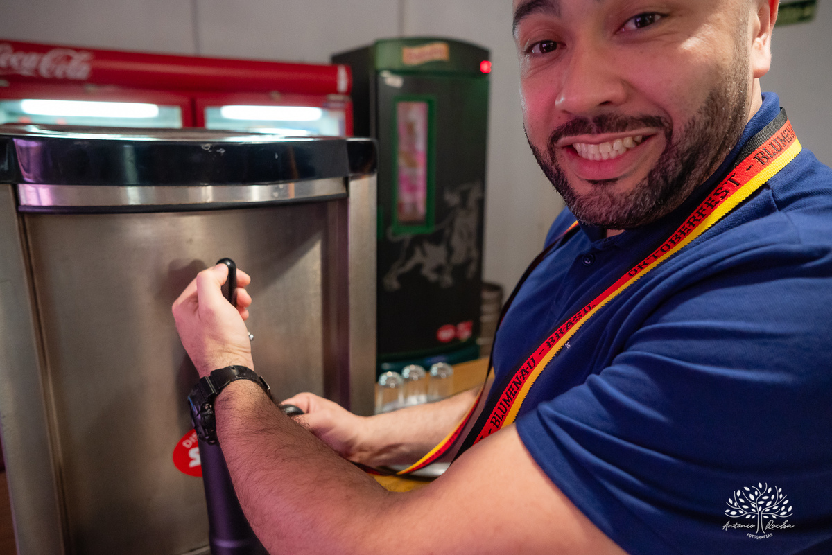 amor de mãe - conexão especial - primeiro aninho - Laura - fotografia infantil - Antonio Rocha Fotografias - estilo alemão - festa infantil – Cascata Doce Sabor - Salão Stark-  registro fotográfico - cascata de chocolates - café colonial - Pelotas