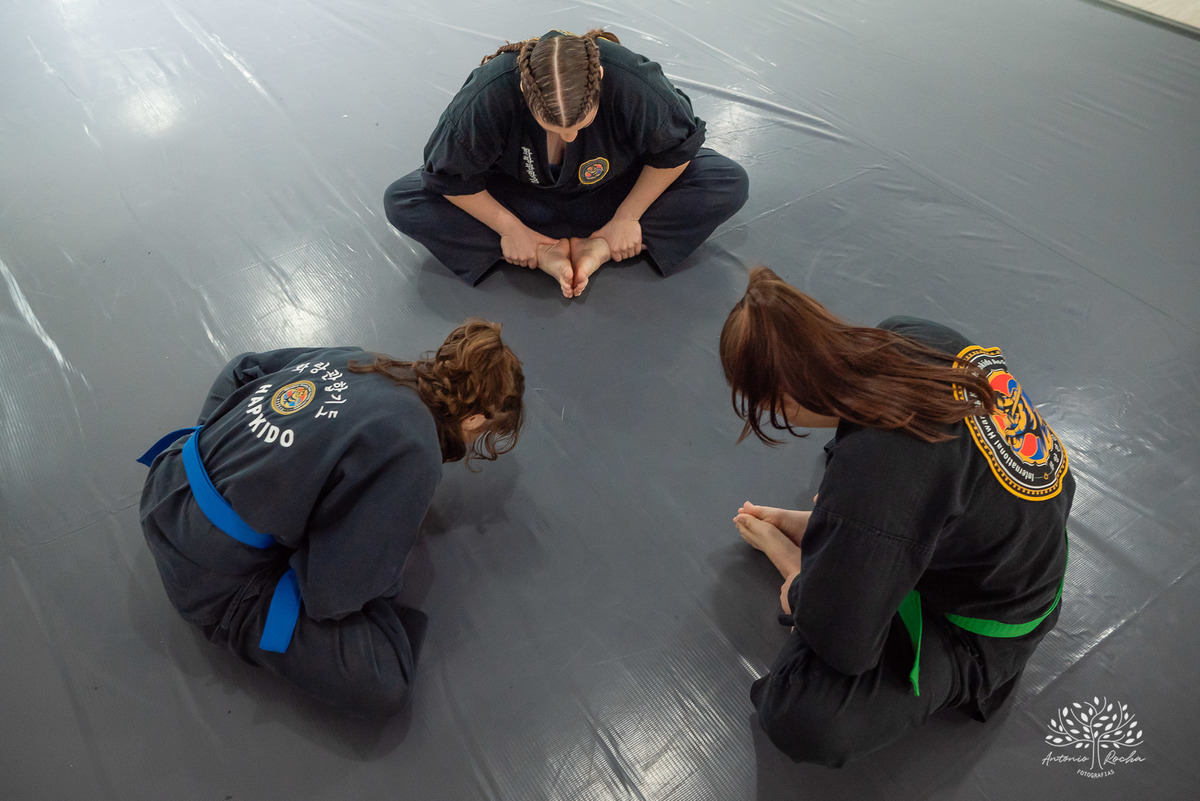 ensaio 15 anos - fotografia de 15 anos - Ana Carolina - personalidade forte - hapkido - ensaio personalizado - Antonio Rocha Fotografias - Cafeteria do Engenho - fotos com amigos - fotos de família – Pelotas – Antonio Rocha Fotografias - Debutante