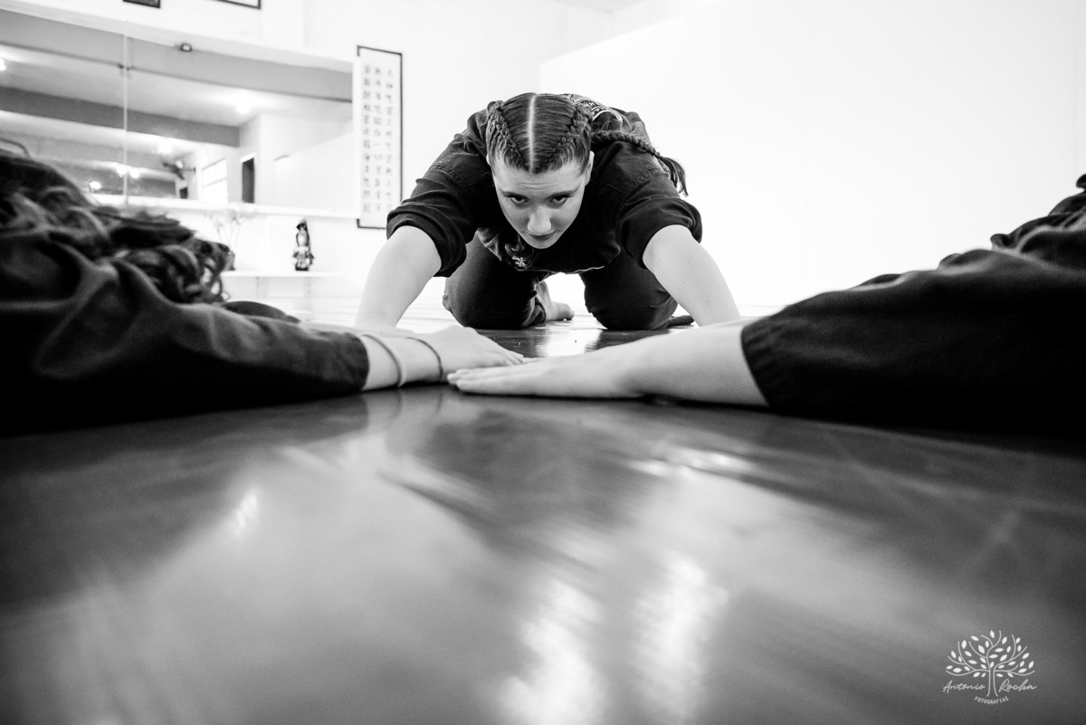 ensaio 15 anos - fotografia de 15 anos - Ana Carolina - personalidade forte - hapkido - ensaio personalizado - Antonio Rocha Fotografias - Cafeteria do Engenho - fotos com amigos - fotos de família – Pelotas – Antonio Rocha Fotografias - Debutante