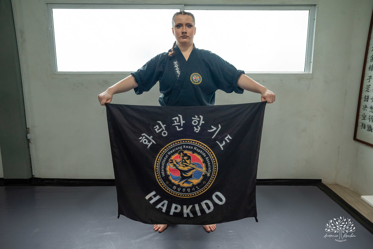 ensaio 15 anos - fotografia de 15 anos - Ana Carolina - personalidade forte - hapkido - ensaio personalizado - Antonio Rocha Fotografias - Cafeteria do Engenho - fotos com amigos - fotos de família – Pelotas – Antonio Rocha Fotografias - Debutante